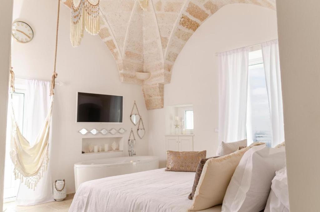 Apulia Charming Suites - Casa Rossa Suite Perla E Suite Corallo Savelletri Bagian luar foto