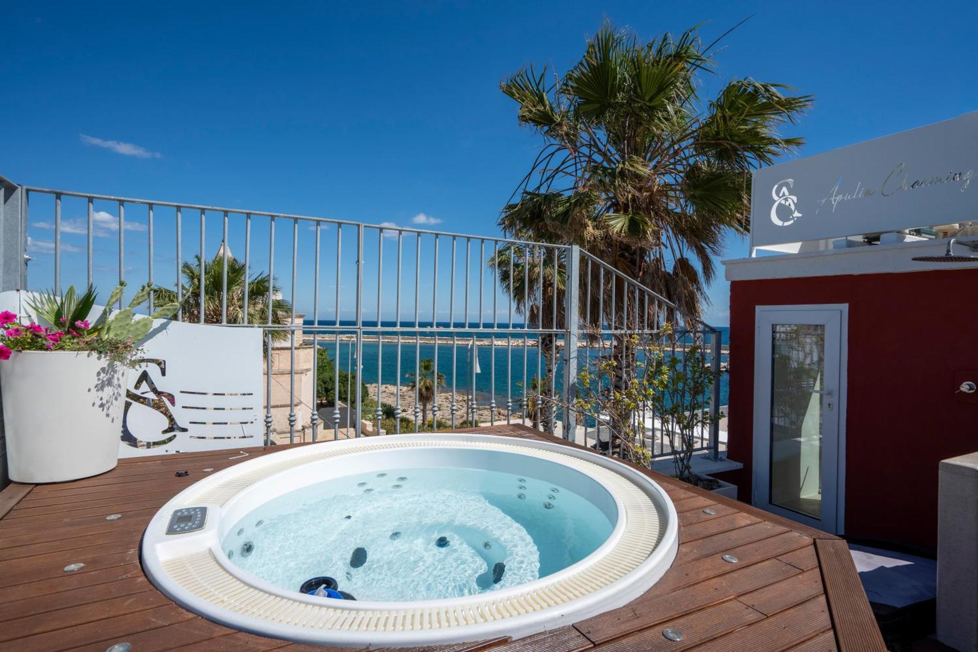 Apulia Charming Suites - Casa Rossa Suite Perla E Suite Corallo Savelletri Bagian luar foto